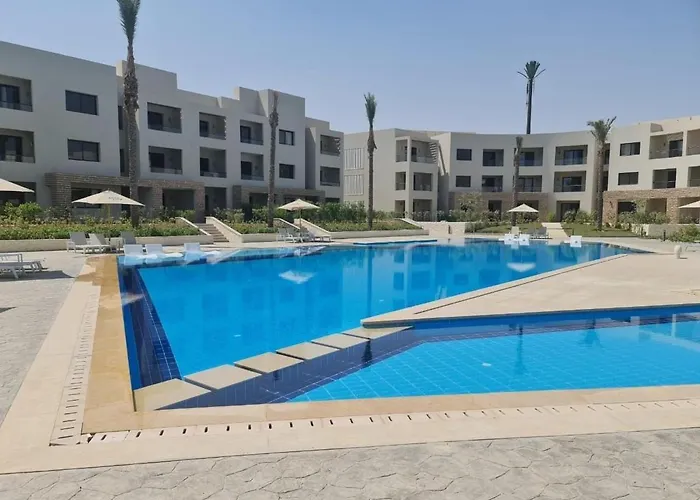 2 Bedrooms Prime Chalet In Azha Ain Sokhna Alpesi faház