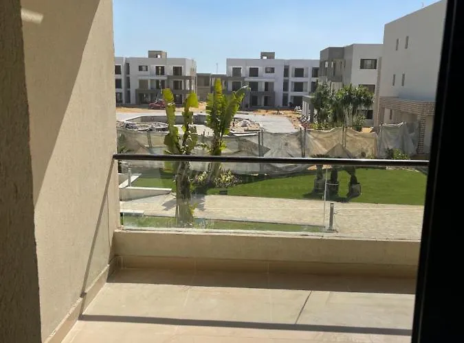 2 Bedrooms Prime Chalet In Azha Ain Sokhna Alpesi faház Ajn-Szuhna
