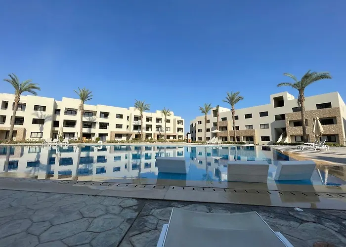 2 Bedrooms Prime Chalet In Azha Ain Sokhna Ajn-Szuhna