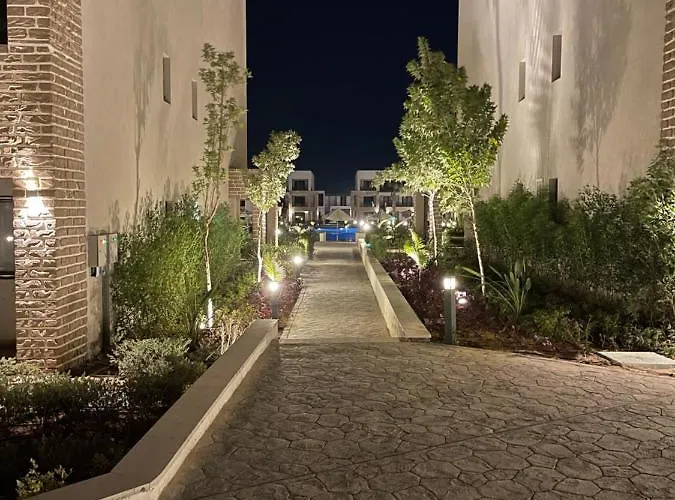 2 Bedrooms Prime Chalet In Azha Ain Sokhna * Ajn-Szuhna