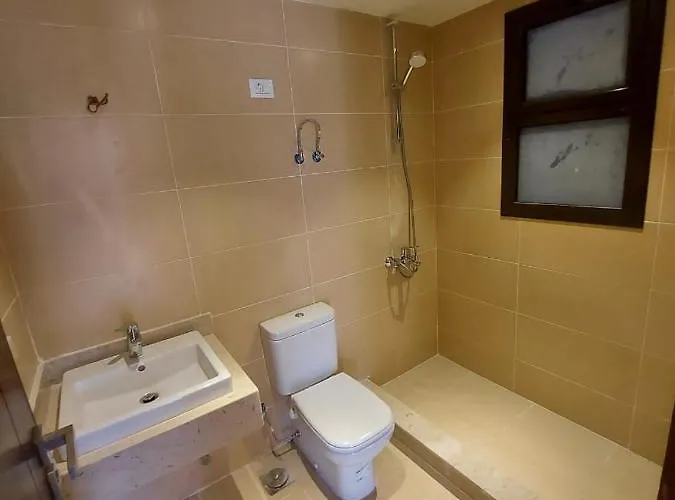 2 Bedrooms Prime Chalet In Azha Ain Sokhna Alpesi faház *