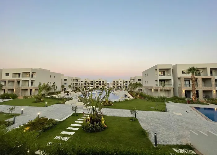 Alpesi faház 2 Bedrooms Prime Chalet In Azha Ain Sokhna